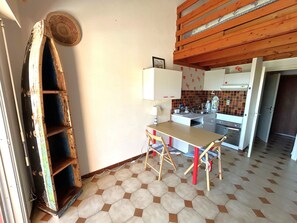 Fridge, microwave, oven, stovetop - Duplex apartment, sea view, parking - 4 guests (Argelès-sur-Mer)