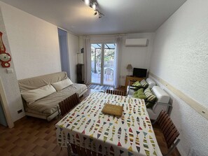 TV - Air-conditioned apartment - 4 guests (Port Leucate)