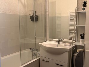 Bathroom - Convenient apartment near ski lifts - 4 guests (Arâches-la-Frasse)
