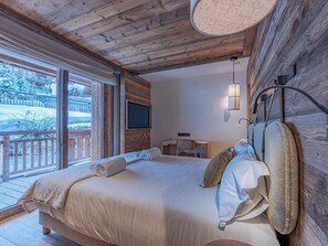 3 bedrooms, free WiFi, bed sheets - Charming apartment at piste hub - XX guests (Les Allues)