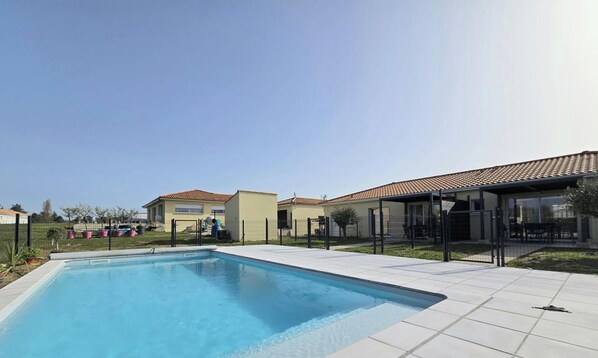 Pool - House with pool and AC - 4 guests (SAINT LAURENT DES HOMMES)