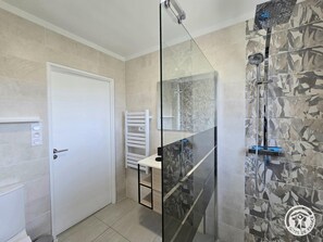 Hair dryer - Charming house with AC, shared pool - 2 guests (SAINT LAURENT DES HOMMES)
