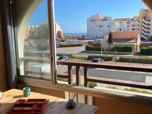 Interior - Apartment with AC, pets welcome, sea view - 6 guests (Port Leucate)