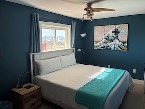 2 bedrooms, iron/ironing board, free WiFi, bed sheets - Downtown Gulf Shores Beach -Best Spot in Complex W/Panoramic Views-Pet Friendly (Gulf Shores)