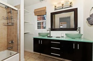Bathroom - Mountain Bearadise (Big Bear Lake)