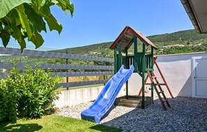 Children’s area - Awesome home in Donji Prolozac (Donji Prolozac)