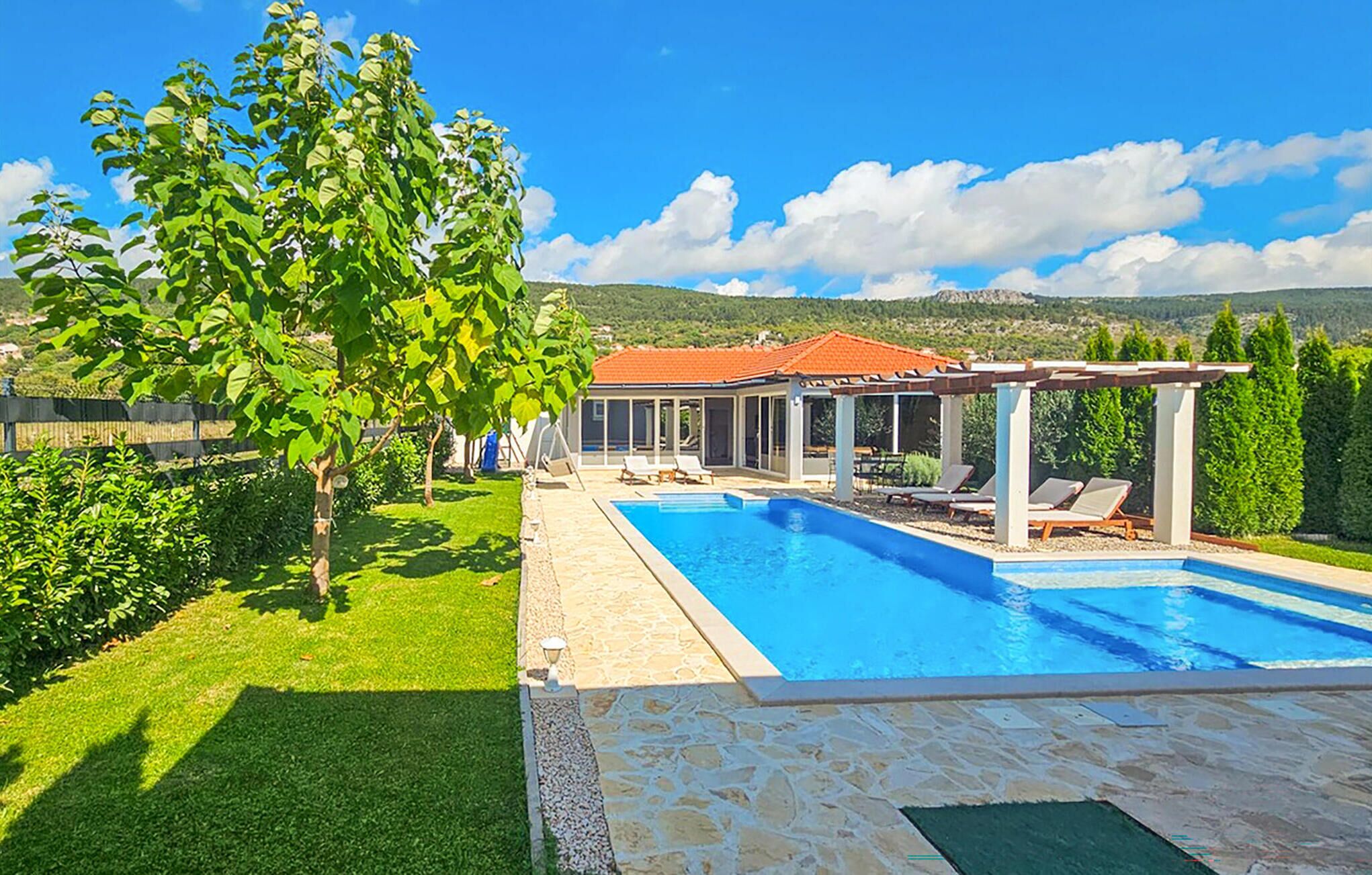 pool