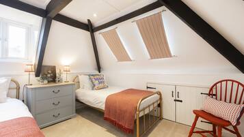 2 bedrooms, iron/ironing board, WiFi (free), bed sheets