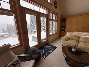Fireplace - 3 Bedroom Duplex on lower knoll w/hot tub, sauna, close to trails and village (Vernon)