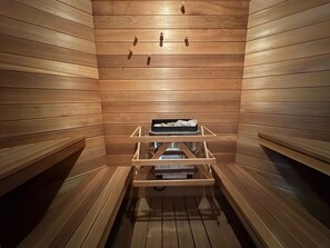 Sauna - 3 Bedroom Duplex on lower knoll w/hot tub, sauna, close to trails and village (Vernon)