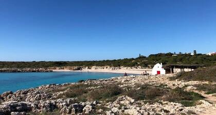 Binibeca, Sea 5 mn walk, villa with private pool, sea view, rooftop, nature