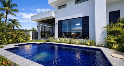 Solana Apartments