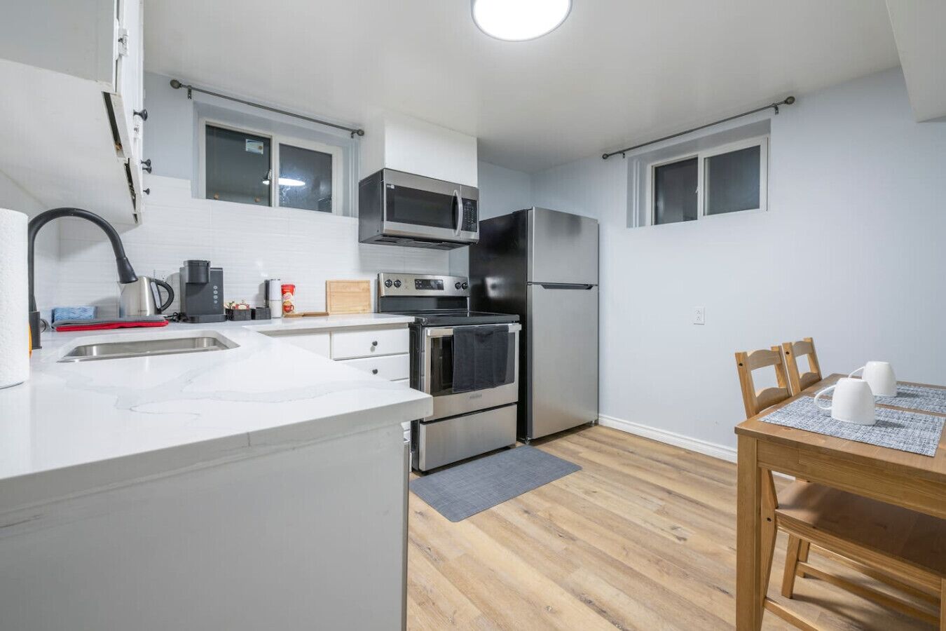 Fridge, microwave, dishwasher, coffee/tea maker