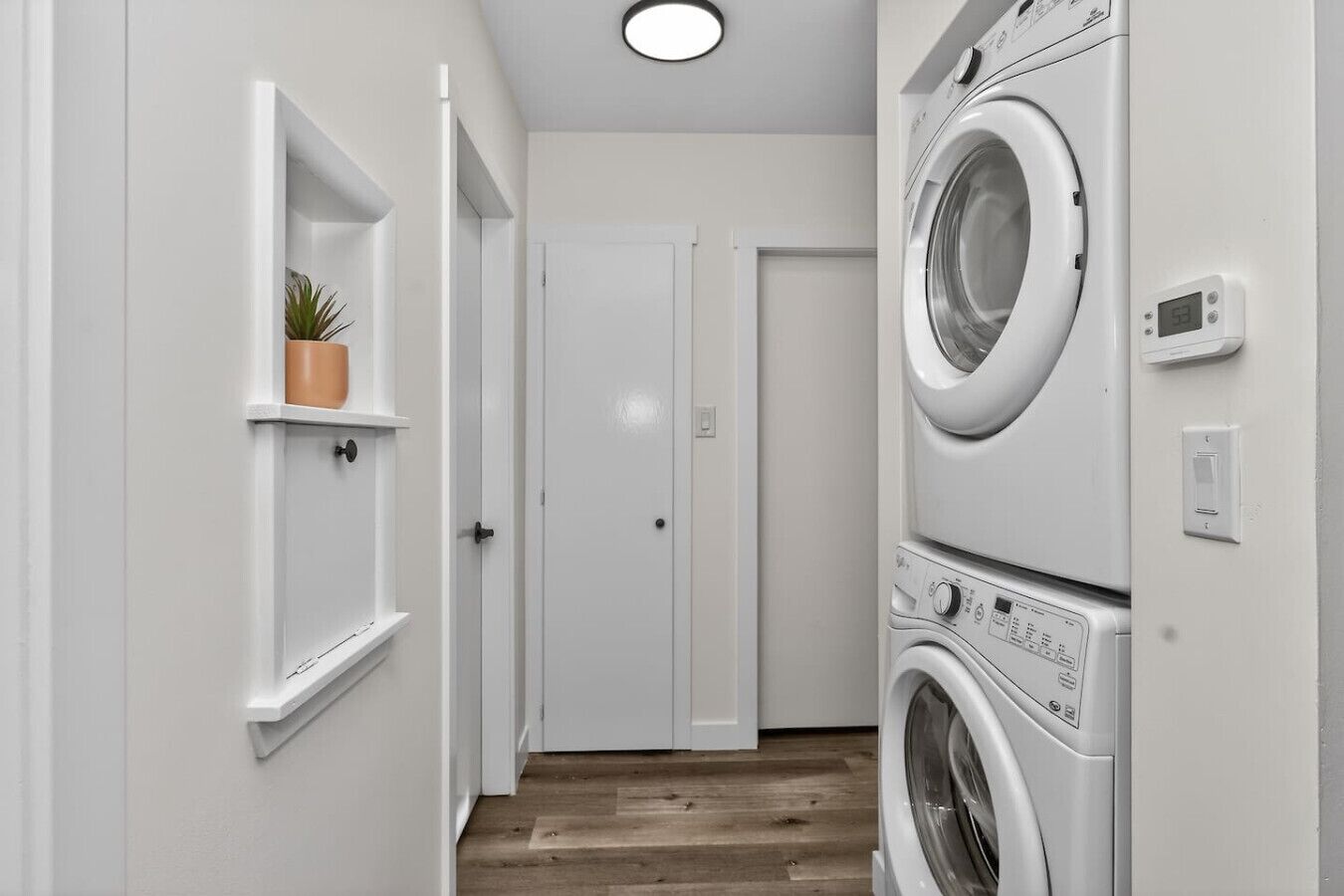 المنشأة من الداخل