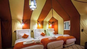 Superior Triple Room, Desert view