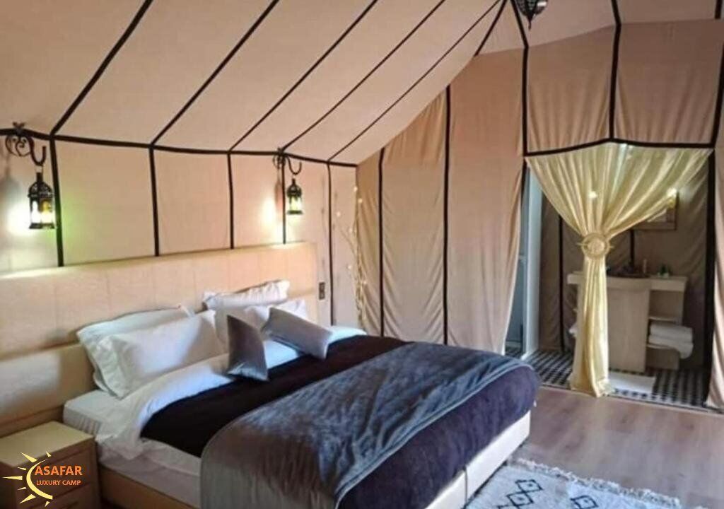 Kamar Double Superior, pemandangan gurun
