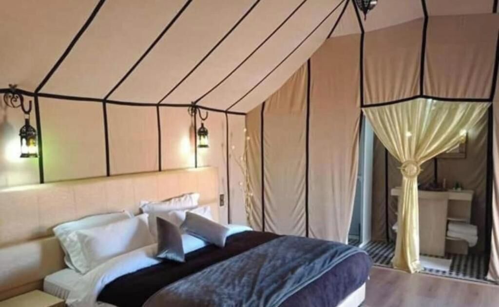 Superior Double Room, Desert view | Egyptian cotton sheets, premium bedding, down duvets