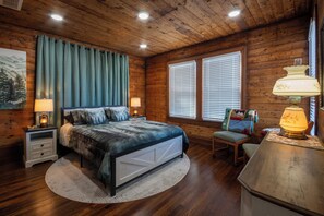 Room - Sunset Chateau-Charming Texas Historic Landmark House Downtown Longview (Longview)