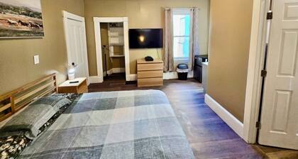 Nice large room in Federal Hill