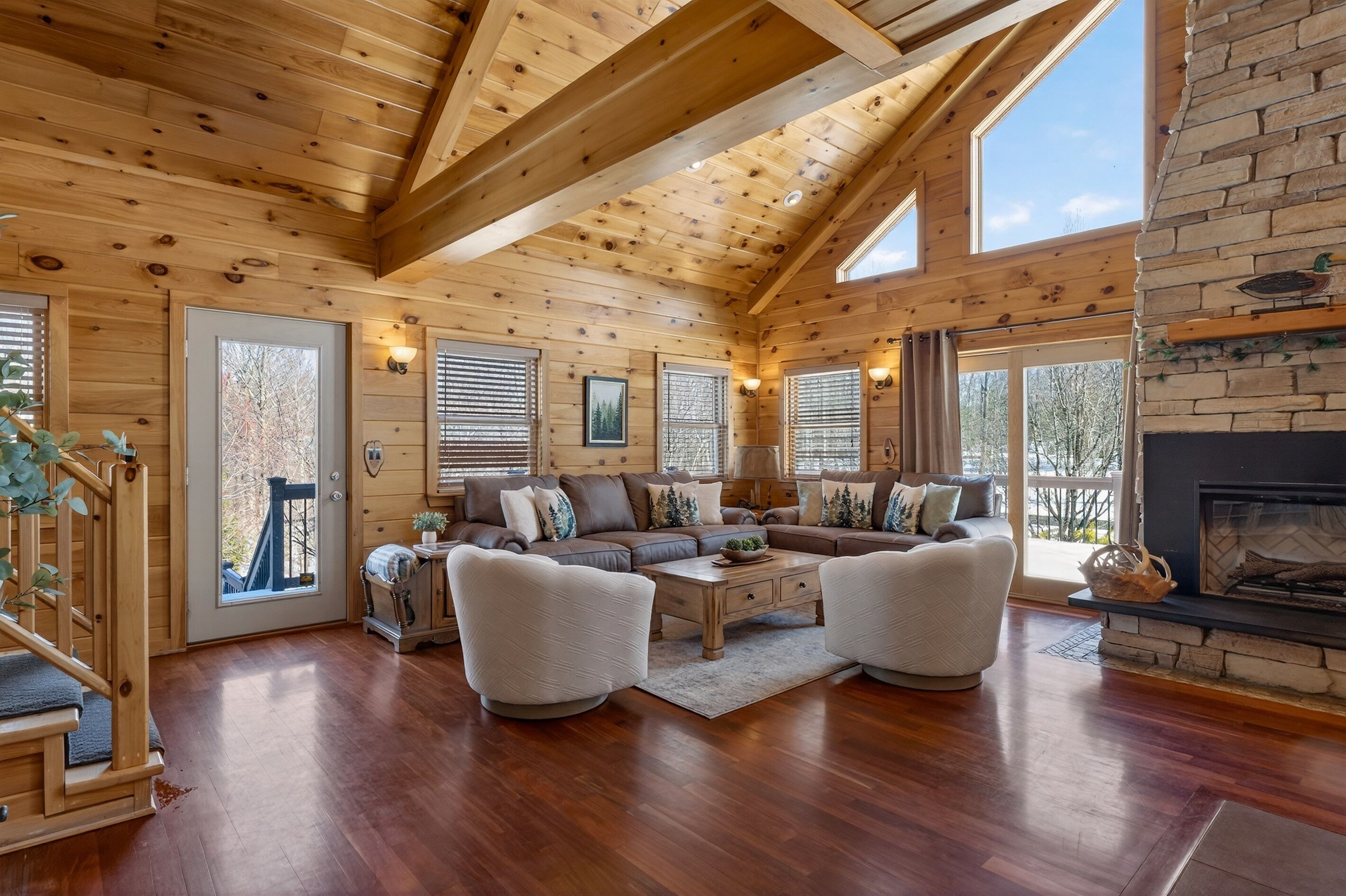 Smart TV, fireplace, offices