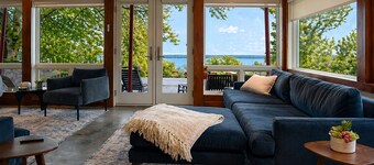 Serene | Hot Tub | Seneca Lake Access | Seneca Wine Trail