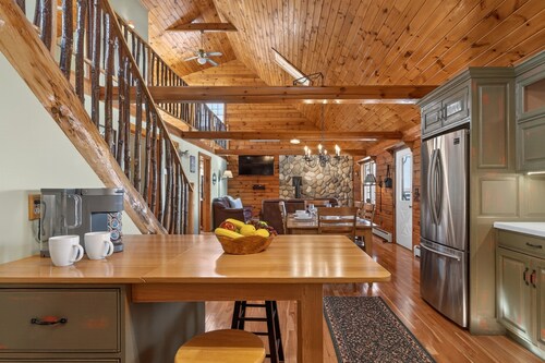 Sleeps 11 | Hiking Trails | Near Watkins Glen Raceway