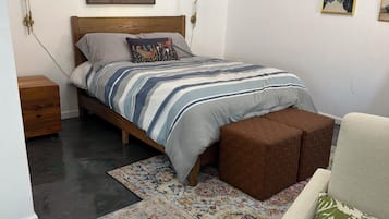 Desk, iron/ironing board, free WiFi, bed sheets