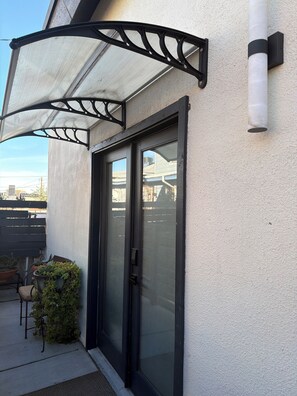 Exterior detail - Peaceful studio with AC in charming El Paso (El Paso)