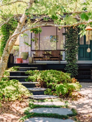 Buru Retreat, Secluded Couples Escape, Spa & Walks