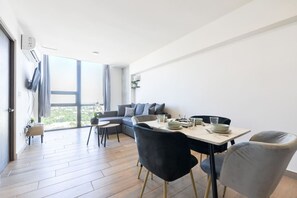 Interior - ¡A pasos de Fundidora! Pool, Gym & Parking 6ppl (Monterrey)