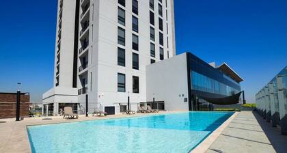 ¡A pasos de Fundidora! Pool, Gym & Parking 6ppl