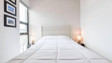 3 bedrooms, desk, iron/ironing board, WiFi