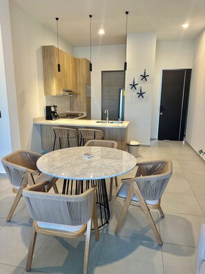 Private kitchen - Cielo Azul Cabo Retreat (Cabo San Lucas)