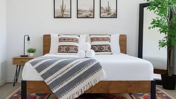 3 bedrooms, iron/ironing board, WiFi, bed sheets