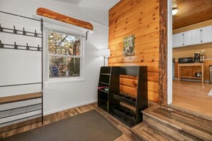 Basic House, Mountain View | Interior - Hideaway Cabin (Big Bear)