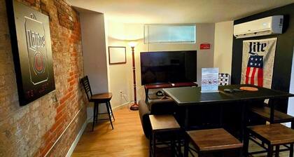 Rustic Detroit Retreat- Walking distance From Arenas and Stadiums!