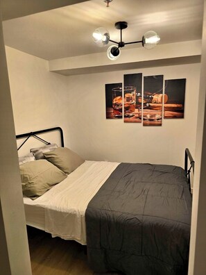1 bedroom, iron/ironing board, WiFi, bed sheets