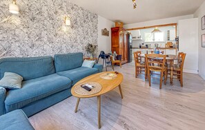 TV - Charmante maison proche plage (Royan)