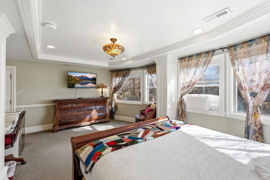 Spacious Penthouse Victorian Suite In Boutique B&b - ユタ州
