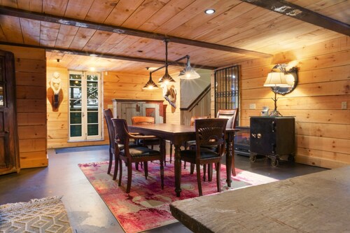 Heart of SW Harbor: Dual King Wings + Bunk Room!