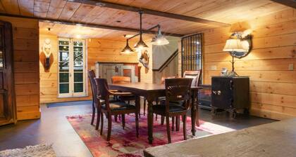 Heart of SW Harbor: Dual King Wings + Bunk Room!