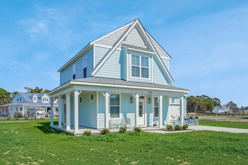 Play by the Bay | New 3BR Cape Charles Home, Bikes Included, Large Yard + Near Beach