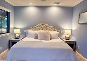 4 habitaciones, escritorio, tabla de planchar con plancha y wifi gratis 