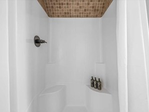 Hair dryer - Queen Suite + Kitchenette (Asheville)