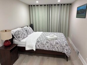 4 chambres, fer et planche à repasser, Wi-Fi, draps fournis