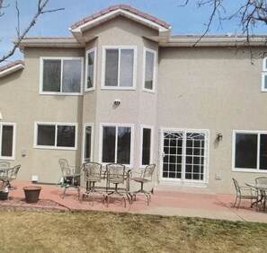Exterior - Spacious 6-bedroom. 4br. With luxury HOT TUB (Denver)