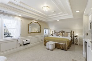 1 bedroom, iron/ironing board, travel crib, free WiFi