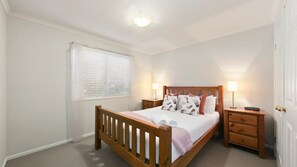 Room - Palmers Lane Vineyard Cottage (Pokolbin)