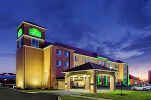 Exterior - La Quinta by Wyndham Indianapolis Airport Plainfield (Plainfield)