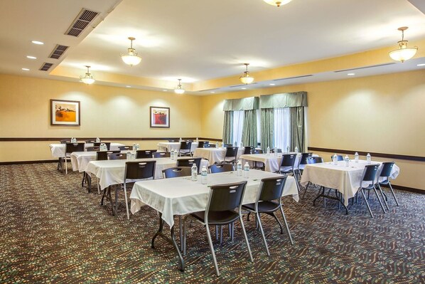 Meeting facility - Spark by Hilton Plainfield Indianapolis Airport (Plainfield)